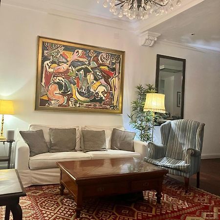 Small Stylish Room With Comfortable Queen-Size Bed In Very Large, Beautifully Decorated Shared Flat In The Historic Centre Of Μάλαγα Εξωτερικό φωτογραφία