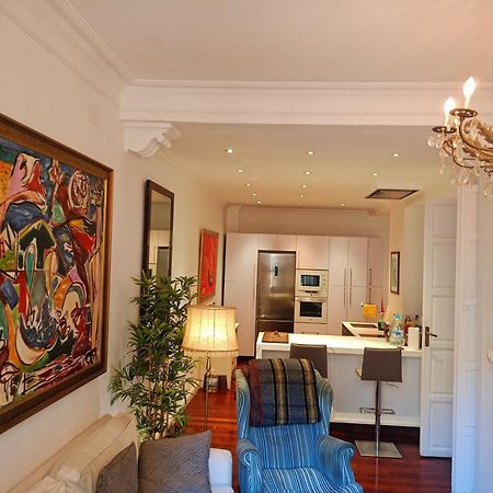 Small Stylish Room With Comfortable Queen-Size Bed In Very Large, Beautifully Decorated Shared Flat In The Historic Centre Of Μάλαγα Εξωτερικό φωτογραφία