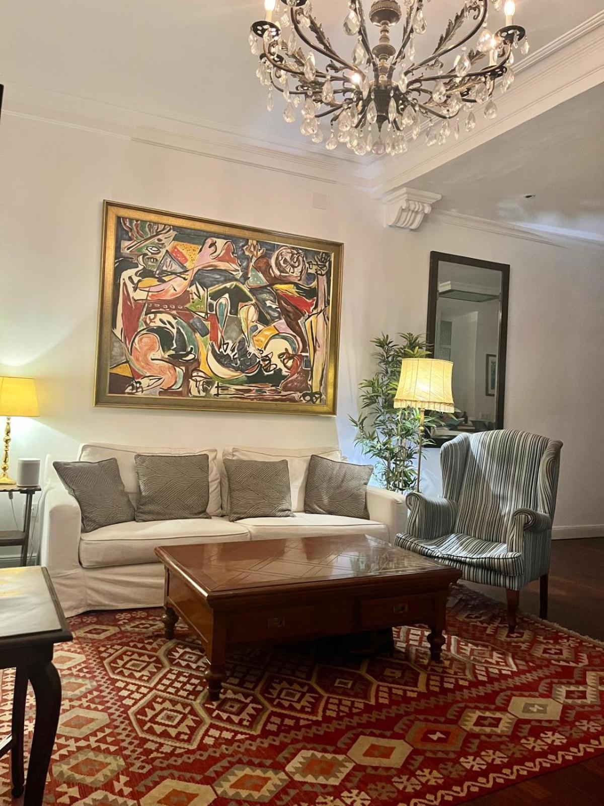 Small Stylish Room With Comfortable Queen-Size Bed In Very Large, Beautifully Decorated Shared Flat In The Historic Centre Of Μάλαγα Εξωτερικό φωτογραφία